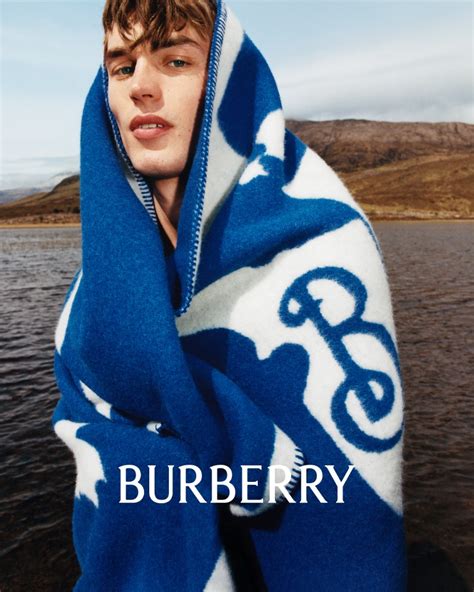 campanha burberry|Winter 2023 Campaign .